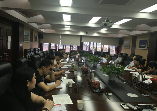 機(jī)關(guān)第五黨支部深入推進(jìn)“兩學(xué)一做”學(xué)習(xí)教育(圖1) 機(jī)關(guān)第五黨支部深入推進(jìn)“兩學(xué)一做”學(xué)習(xí)教育(圖1)