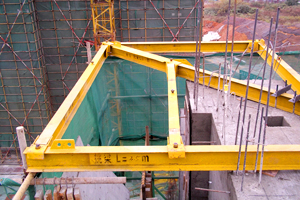 設(shè)備租賃(圖1) 設(shè)備租賃(圖1)