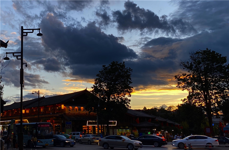 斑斕、七彩橋、草原、余輝(圖4)